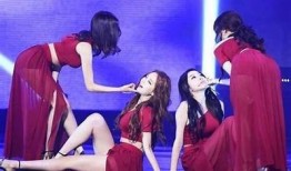 韩国女团精彩抖阴舞表演，震撼全场的魅力瞬间！