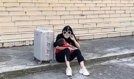 坤女人阴生女娃遭婆婆欺负，视频引发网友热议