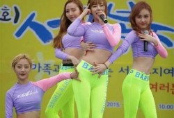 韩国女子组合精彩抖阴舞表演引发热议，舞蹈魅力揭秘
