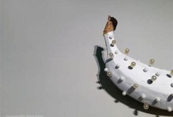 “创意抖阴香蕉图案设计，带你领略趣味视觉盛宴”