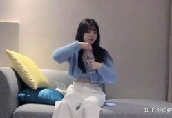 兰花草抖阴视频：女声无与伦比解说与精彩片段分享